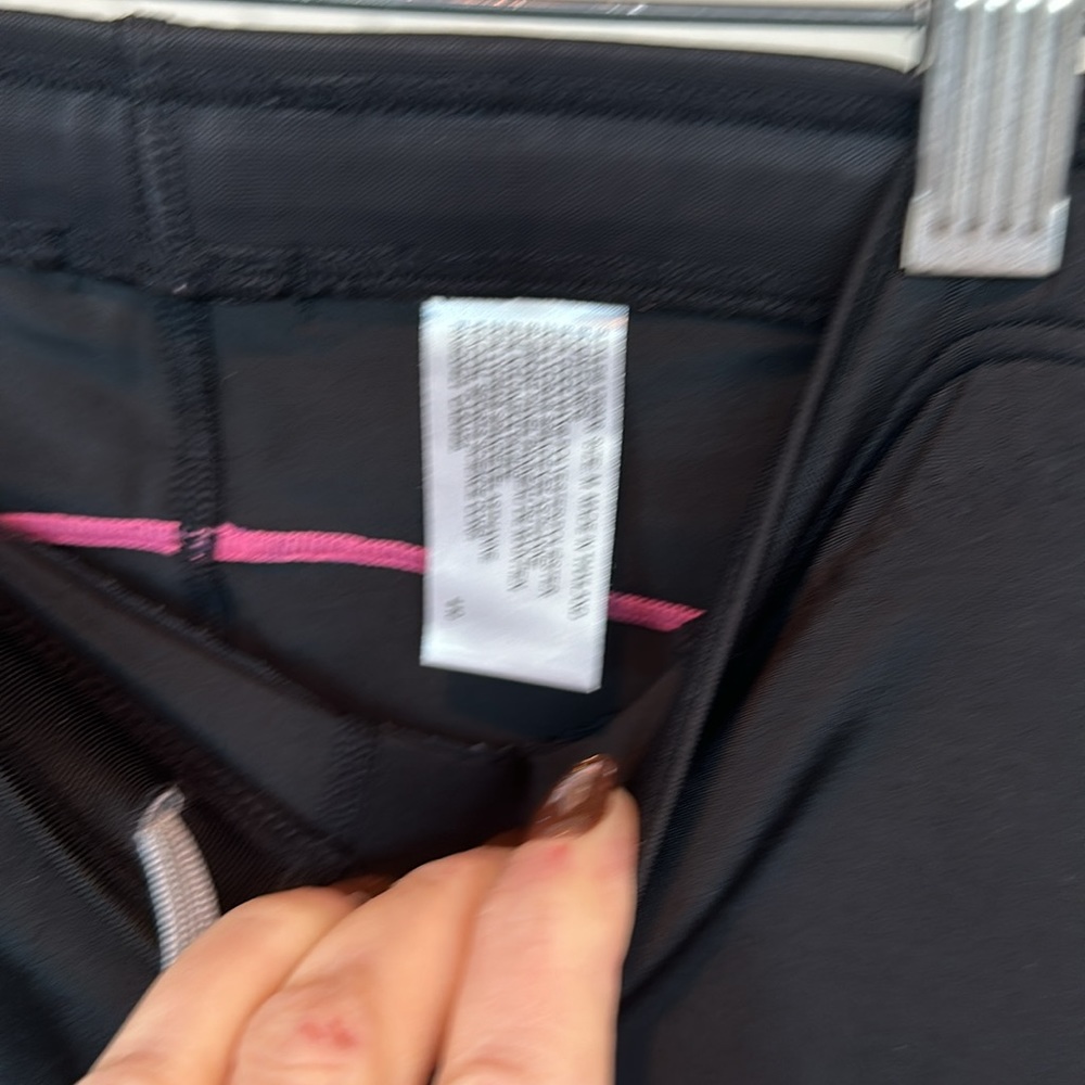 Cw-X 3/4 Stabilyx Compression Tights Size Medium - image 3